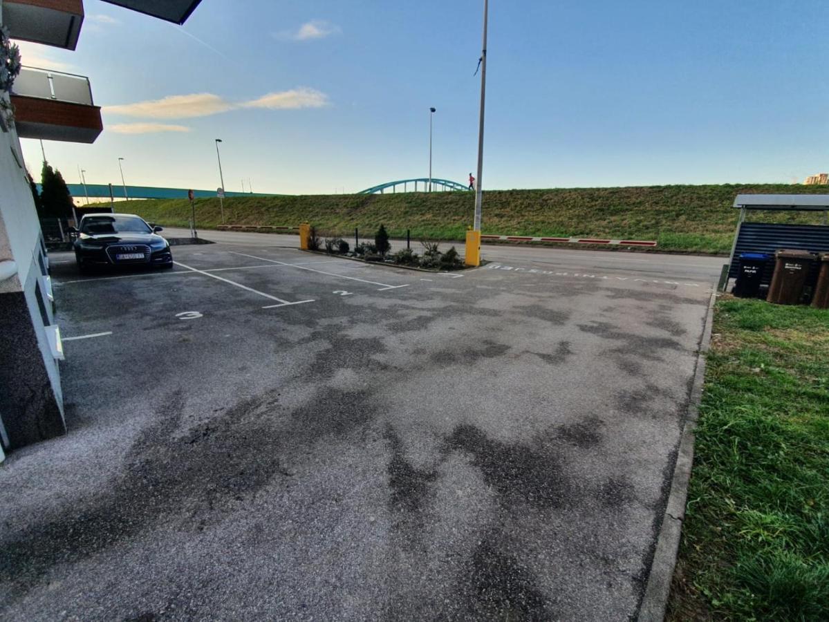 Apartment I Love Zagreb, Free Private Parking Esterno foto